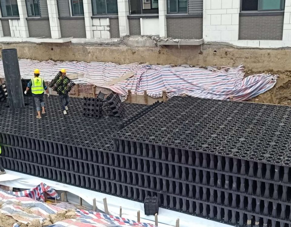 浙江师范大学附属嘉善实验学校初中部雨水收集施工5